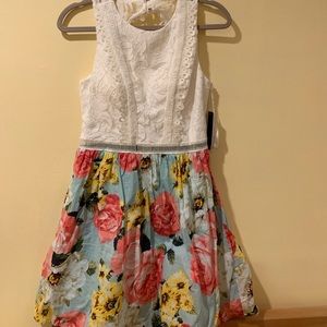 City Studio Laced Floral Dress